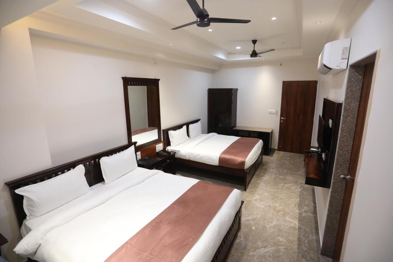 Chandan Kasturi Resort Dariawad Luaran gambar