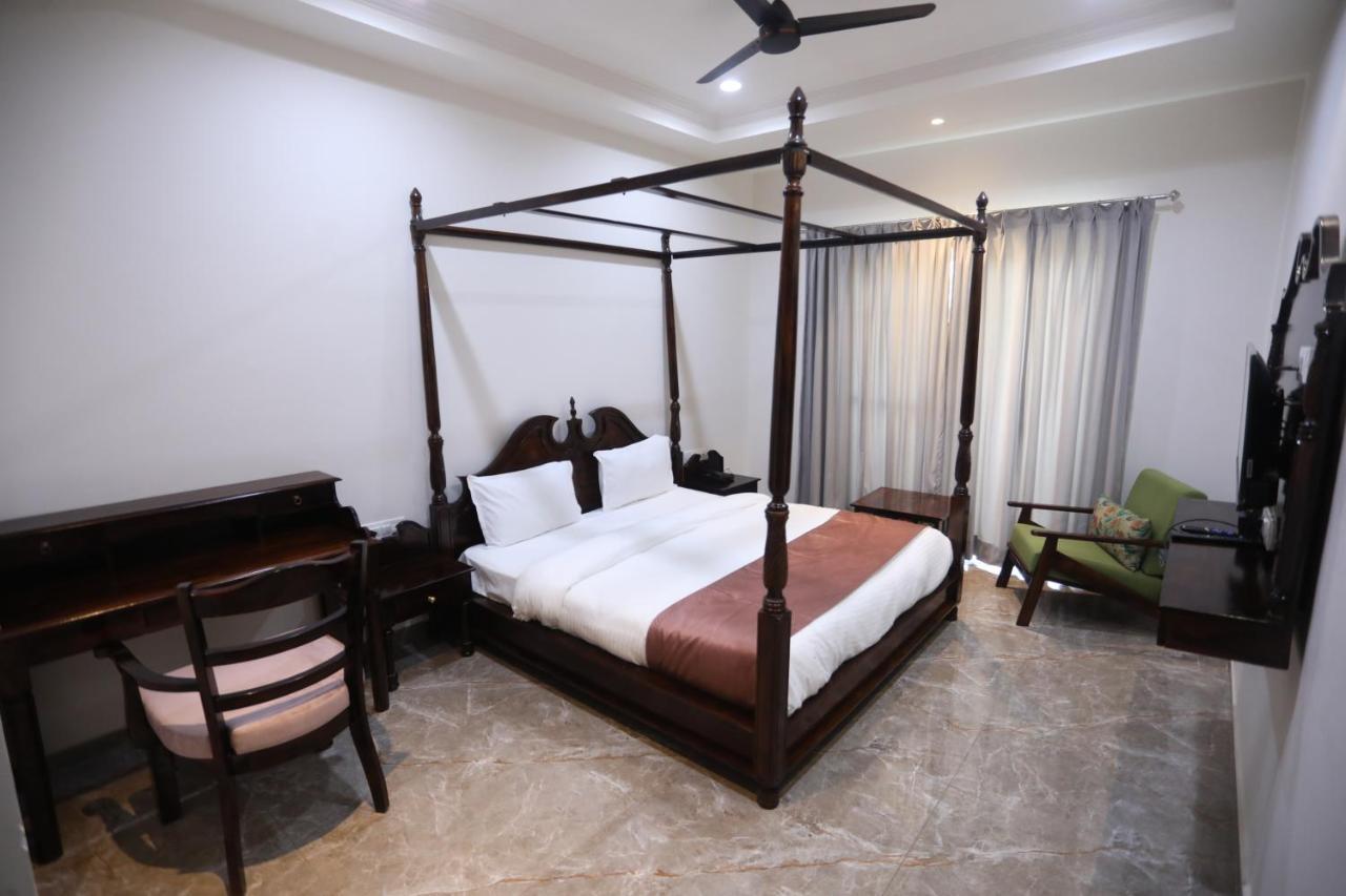 Chandan Kasturi Resort Dariawad Luaran gambar